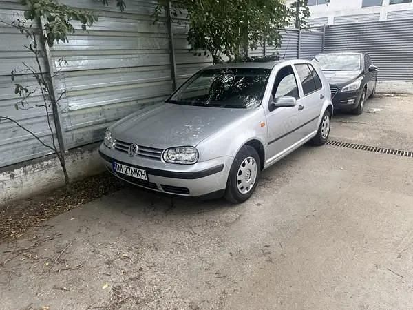 Utilizat 2001 VW Golf IV Berlinǎ | 4.500 EUR - Imagine 1/3