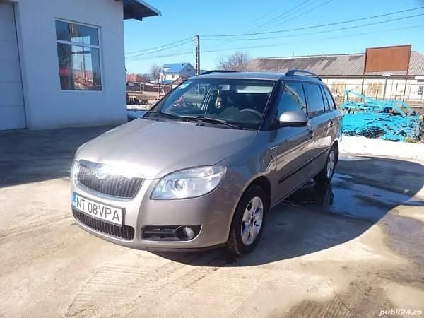Utilizat 2008 Skoda Fabia Hatchback | 2.200 EUR (Preț OK) - Imagine 1/4