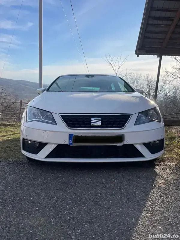 Alb Utilizat 2019 Seat Leon Hatchback | 10.000 EUR (Super Preț) - Imagine 1/4