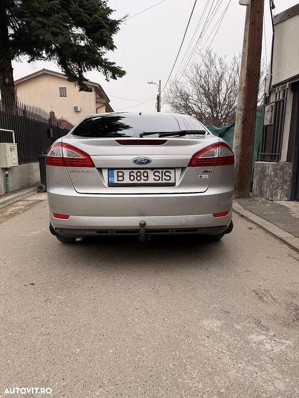 Second-hand Ford Mondeo 125 CP (91 kW) 2007 Culoaregri Berlinǎ