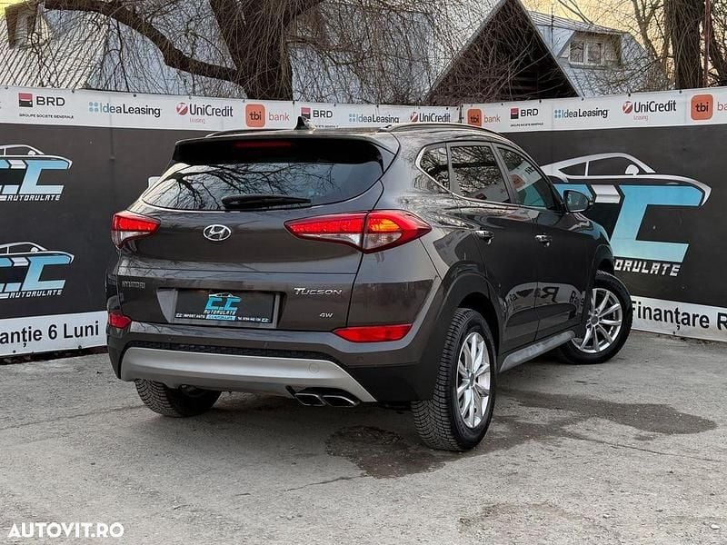Second-hand Hyundai Tucson Style 136 CP (100 kW) 2017 Culoaremaro SUV