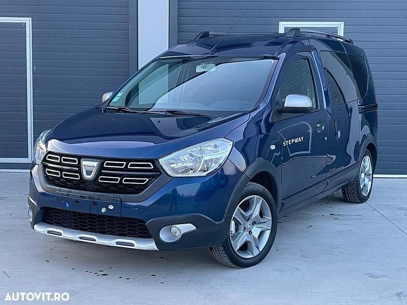 Second-hand Dacia Dokker Celebration 115 CP (84 kW) 2017 Culoarealbastru Monovolum