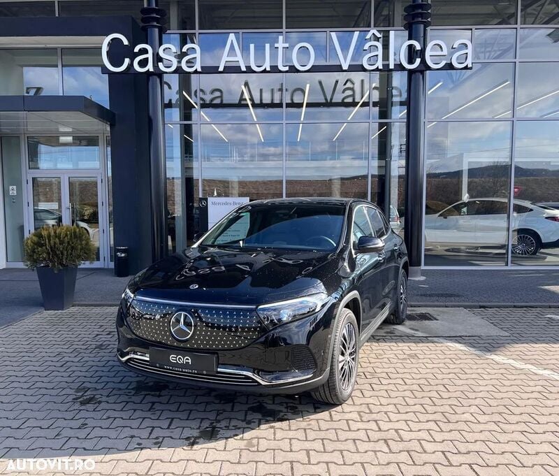 Negru Utilizat 2025 Mercedes EQA250+ SUV | 42.558 EUR (Super Preț) - Imagine 1/4