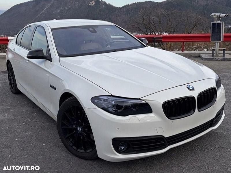 Second-hand BMW 525 Shadowline 218 CP (160 kW) 2015 Culoarealb Berlinǎ
