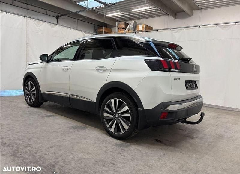Second-hand Peugeot 3008 Allure 131 CP (96 kW) 2018 Culoarealb SUV