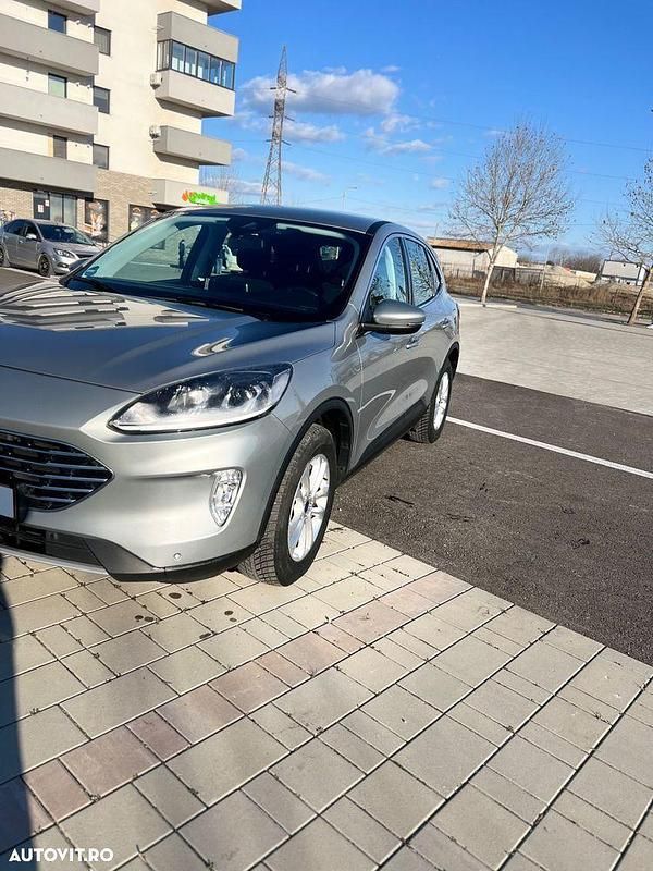 Second-hand Ford Kuga Cool & Connect 190 CP (139 kW) 2020 Culoaregri SUV