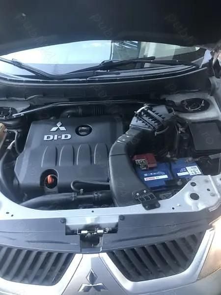 Second-hand Mitsubishi Outlander 140 CP (102 kW) 2008 Gri SUV