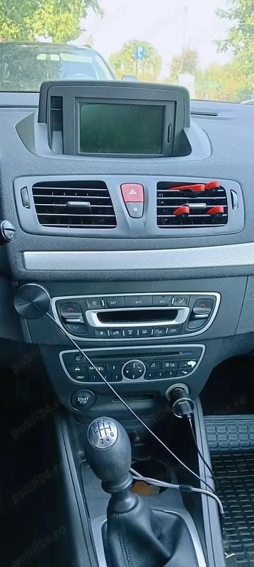 Utilizat 2010 Renault Mégane III Coupe | 3.000 EUR - Imagine 1/4