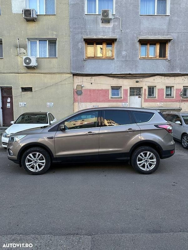 Second-hand Ford Kuga Titanium 150 CP (110 kW) 2018 Culoaregri SUV
