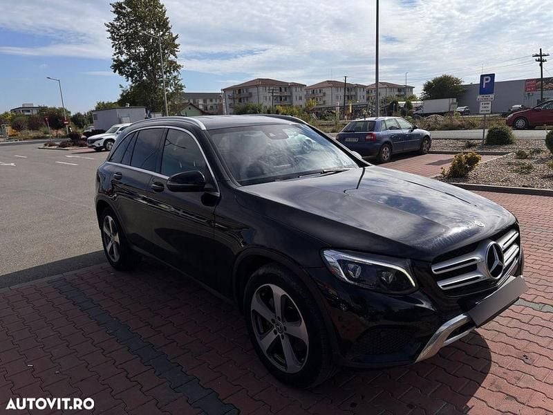 Second-hand Mercedes GLC250 204 CP (150 kW) 2018 Culoarenegru SUV