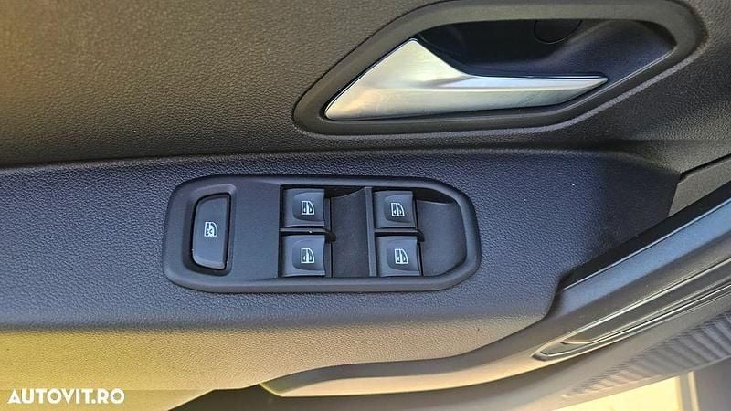 Second-hand Dacia Duster Prestige 115 CP (84 kW) 2020 Culoarealbastru SUV