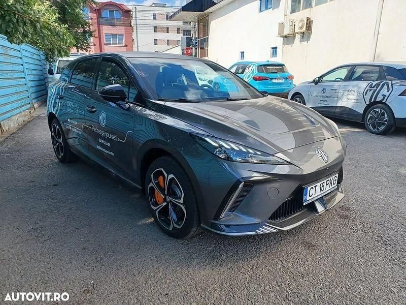 Gri Utilizat 2023 MG MG4 EV Hatchback | 31.900 EUR - Imagine 1/4