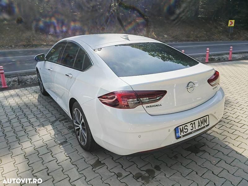 Second-hand Opel Insignia 165 CP (121 kW) 2017 Culoarealb Berlinǎ