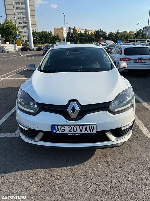 Alb Utilizat 2013 Renault Mégane GrandTour Dynamique Break | 4.800 EUR (Preț OK) - Imagine 1/4