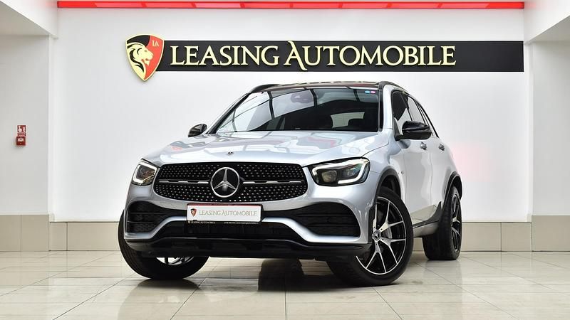 Gri Utilizat 2021 Mercedes GLC300e AMG SUV | 33.490 EUR (Preț OK) - Imagine 1/4