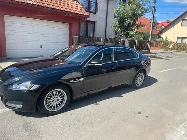 Second-hand Jaguar XF Prestige 183 CP (134 kW) 2018 Negru Berlinǎ