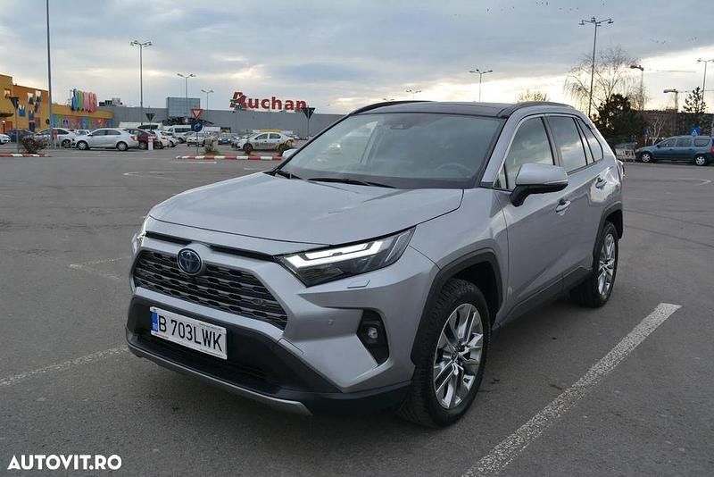 Culoaregri Second-hand 2023 Toyota RAV4 Hybrid Luxury SUV | 38.990 EUR (Preț OK) - Imagine 1/4