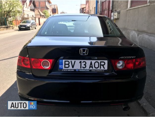 Second-hand Honda Accord 155 CP (114 kW) 2007 Negru Berlinǎ
