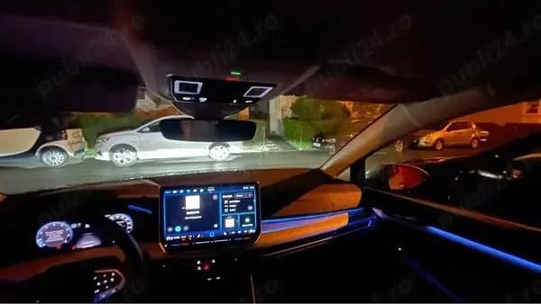 Second-hand VW Golf VIII Life 115 CP (84 kW) 2025 Argintiu Hatchback