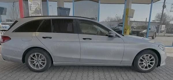 Second-hand Mercedes C220 194 CP (142 kW) 2018 Argintiu Break