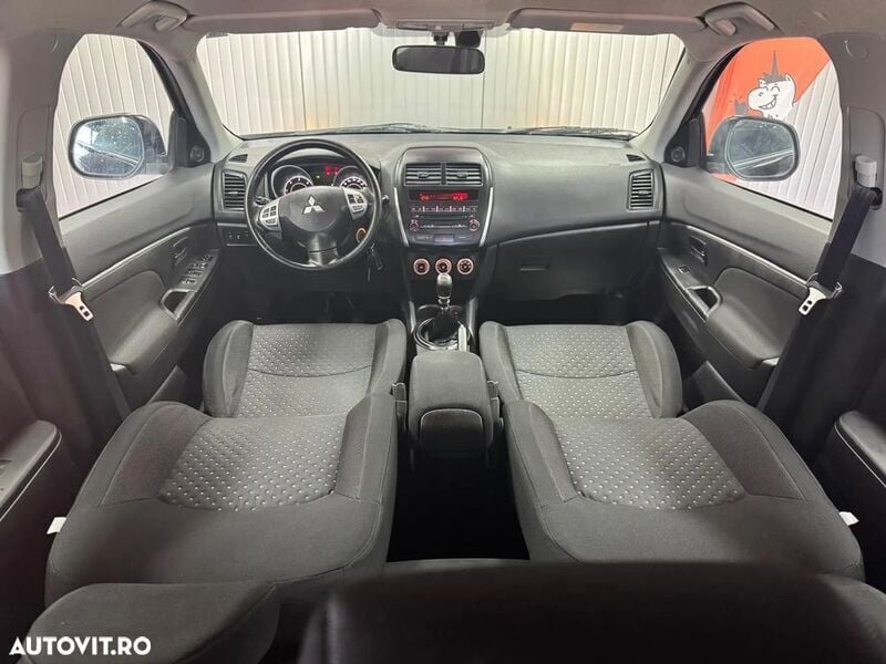 Second-hand Mitsubishi ASX 116 CP (85 kW) 2011 Negru SUV