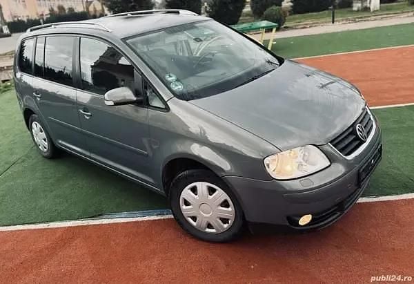 Utilizat 2007 VW Touran Monovolum | 1.550 EUR (Super Preț) - Imagine 1/4