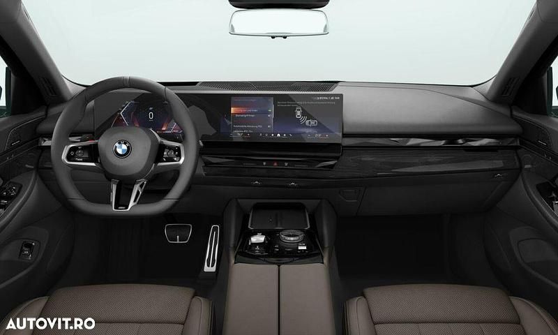 Nouă BMW 540 Comfort Edition 340 CP (250 kW) 2025 Culoarenegru Berlinǎ