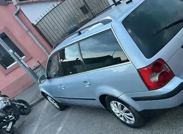Utilizat 2005 VW Passat Break | 1.500 EUR (Preț bun) - Imagine 1/4