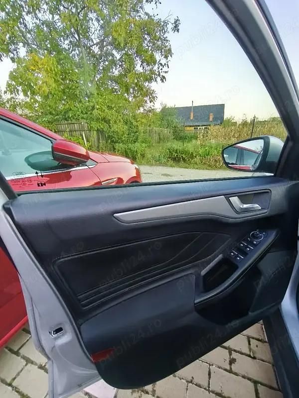 Second-hand Ford Focus 125 CP (91 kW) 2022 Gri Hatchback