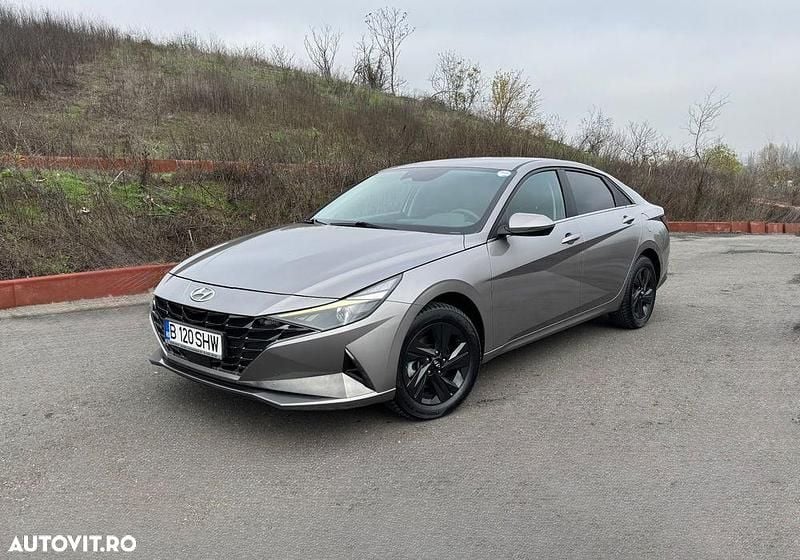 Culoareargint Utilizat 2022 Hyundai Elantra Berlinǎ | 14.890 EUR (Preț OK) - Imagine 1/4
