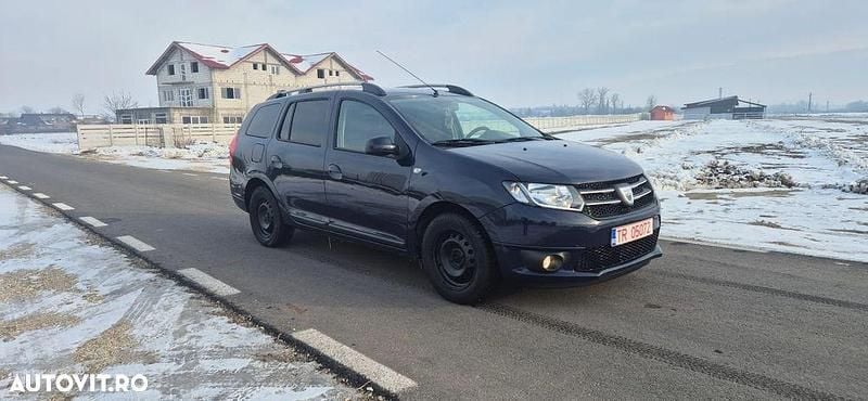 Culoarealbastru Utilizat 2014 Dacia Logan Lauréate Break | 4.300 EUR (Preț OK) - Imagine 1/4