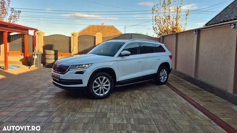 Culoarealb Utilizat 2021 Skoda Kodiaq Style SUV | 19.990 EUR (Super Preț) - Imagine 1/4