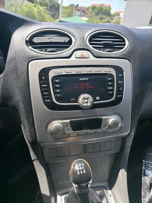 Gri Utilizat 2010 Ford Focus Break | 1.800 EUR (Preț bun) - Imagine 1/4