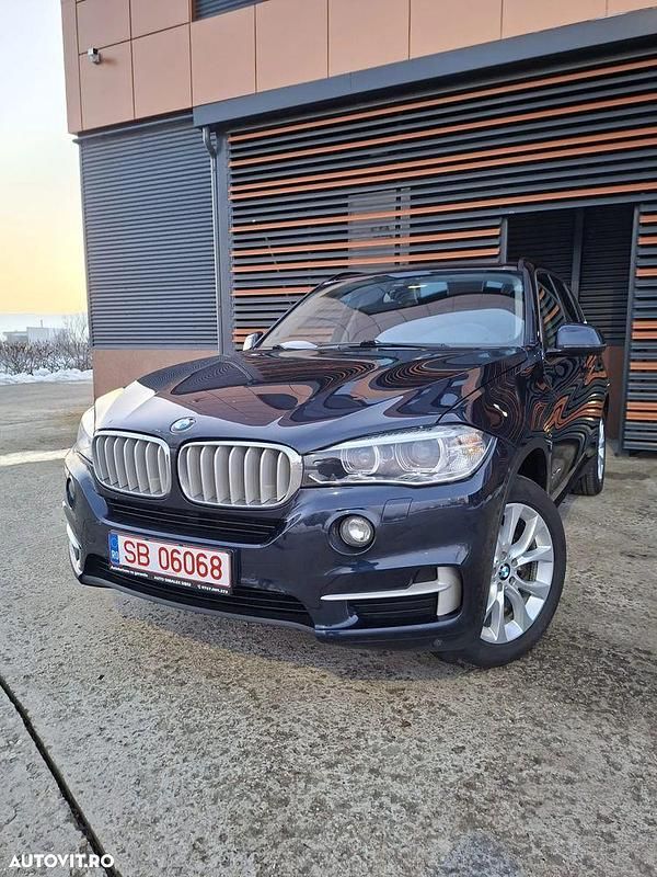 Culoarealbastru Second-hand 2017 BMW X5 iPerformance SUV | 24.500 EUR (Puțin scump) - Imagine 1/4