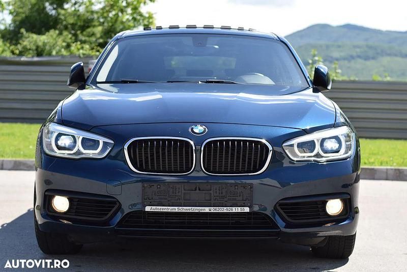 Albastru Utilizat 2016 BMW 120 Advantage Hatchback | 12.250 EUR (Super Preț) - Imagine 1/4