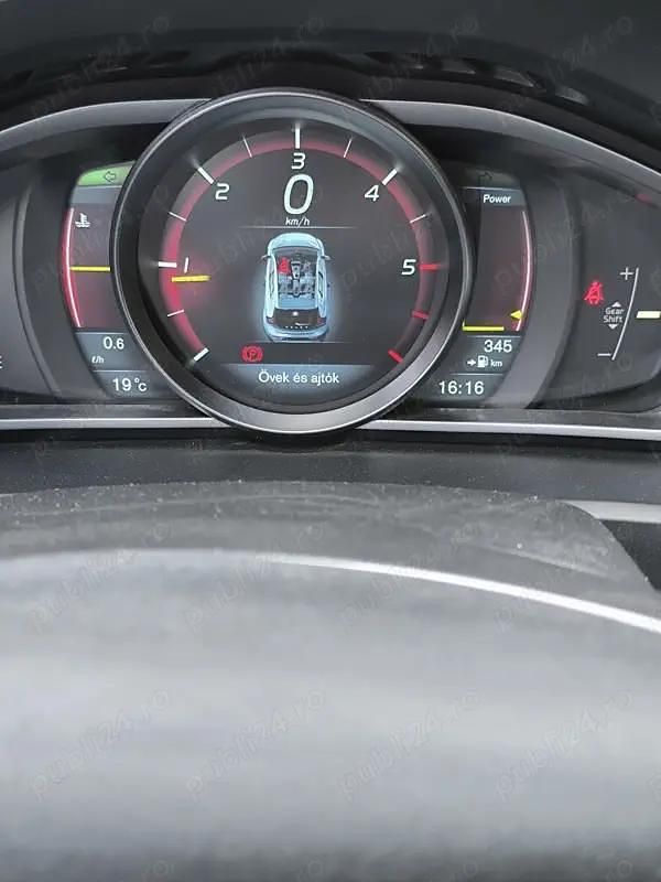 Second-hand Volvo V40 115 CP (84 kW) 2013 Albastru Break