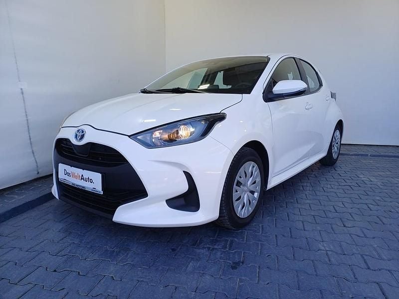 Albnormal Second-hand 2022 Toyota Yaris Active | 15.900 EUR - Imagine 1/4