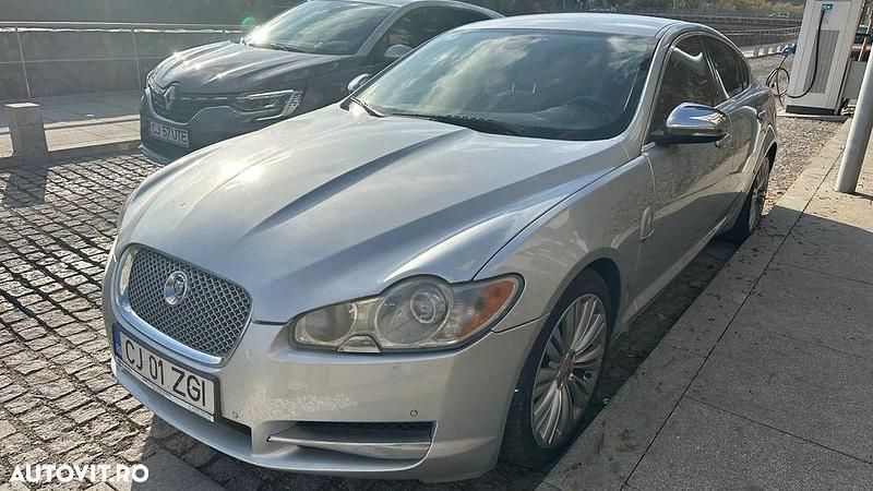 Second-hand Jaguar XF Premium Luxury 275 CP (202 kW) 2010 Culoaregri Berlinǎ