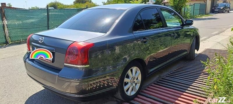 Second-hand Toyota Avensis 2005 Berlinǎ