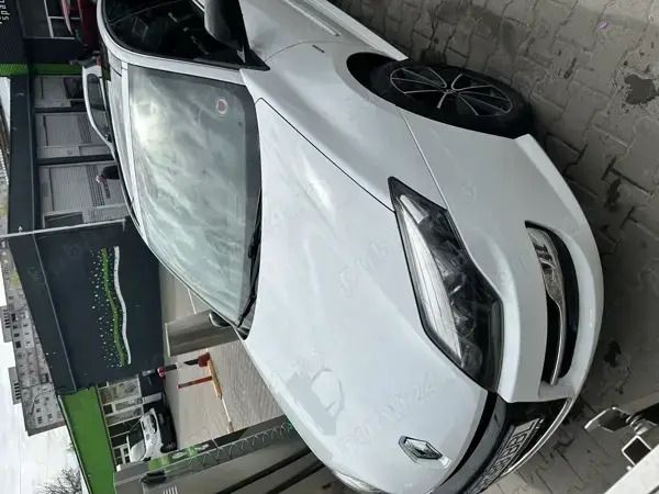 Utilizat 2015 Renault Laguna III Berlinǎ | 6.500 EUR - Imagine 1/4