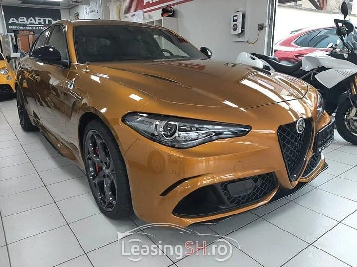 Auriu Utilizat 2023 Alfa Romeo Giulia Quadrifoglio Berlinǎ | 87.749 EUR - Imagine 1/4
