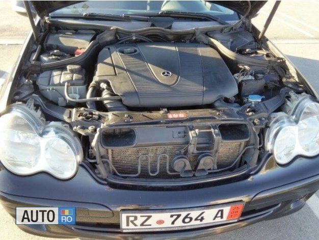 Second-hand Mercedes C220 150 CP (110 kW) 2006 Negru Break