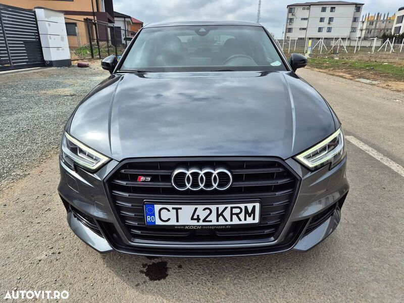 Gri Utilizat 2018 Audi S3 Berlinǎ | 30.400 EUR - Imagine 1/4