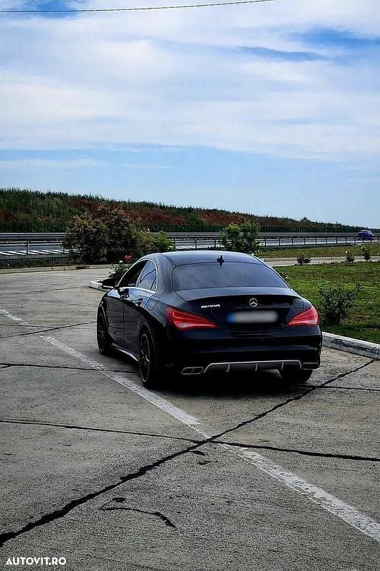 Second-hand Mercedes CLA220 AMG line 170 CP (125 kW) 2013 Culoarenegru Berlinǎ