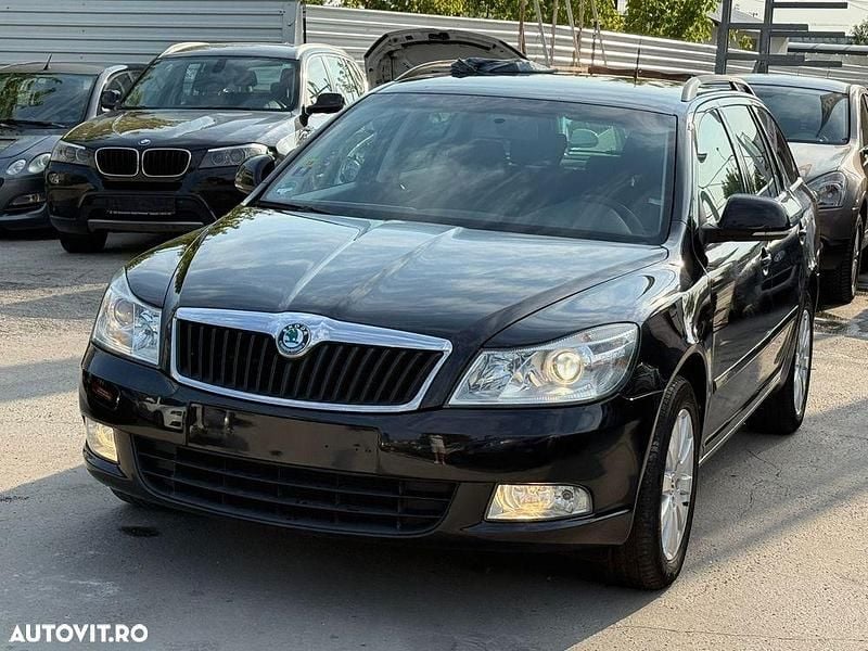 Culoarenegru Utilizat 2010 Skoda Octavia Break | 3.400 EUR (Preț bun) - Imagine 1/4