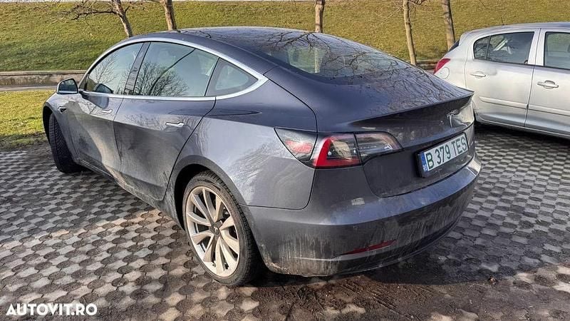 Second-hand Tesla Model 3 258 kW (351 CP) 2019 Culoaregri Berlinǎ