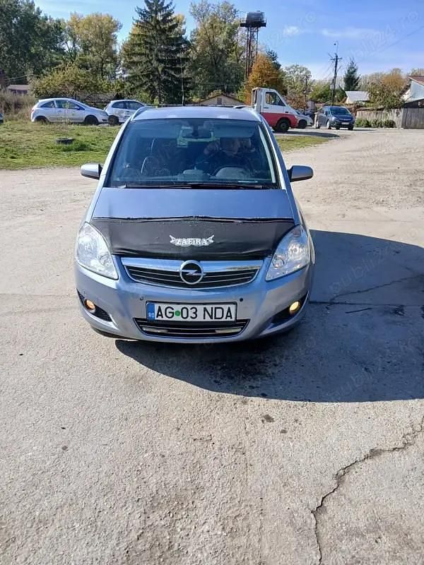 Second-hand 2009 Opel Zafira Monovolum | 3.450 EUR (Preț OK) - Imagine 1/4