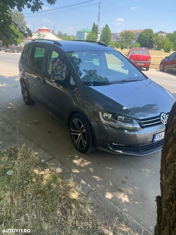 Gri Utilizat 2011 VW Sharan Monovolum | 6.800 EUR (Scump) - Imagine 1/4