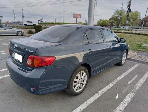 Albastru Utilizat 2007 Toyota Corolla Berlinǎ | 5.300 EUR - Imagine 1/4