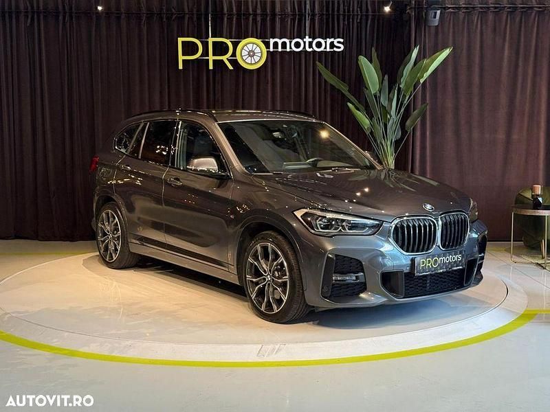 Gri Utilizat 2020 BMW X1 M Sport SUV | 26.949 EUR - Imagine 1/4